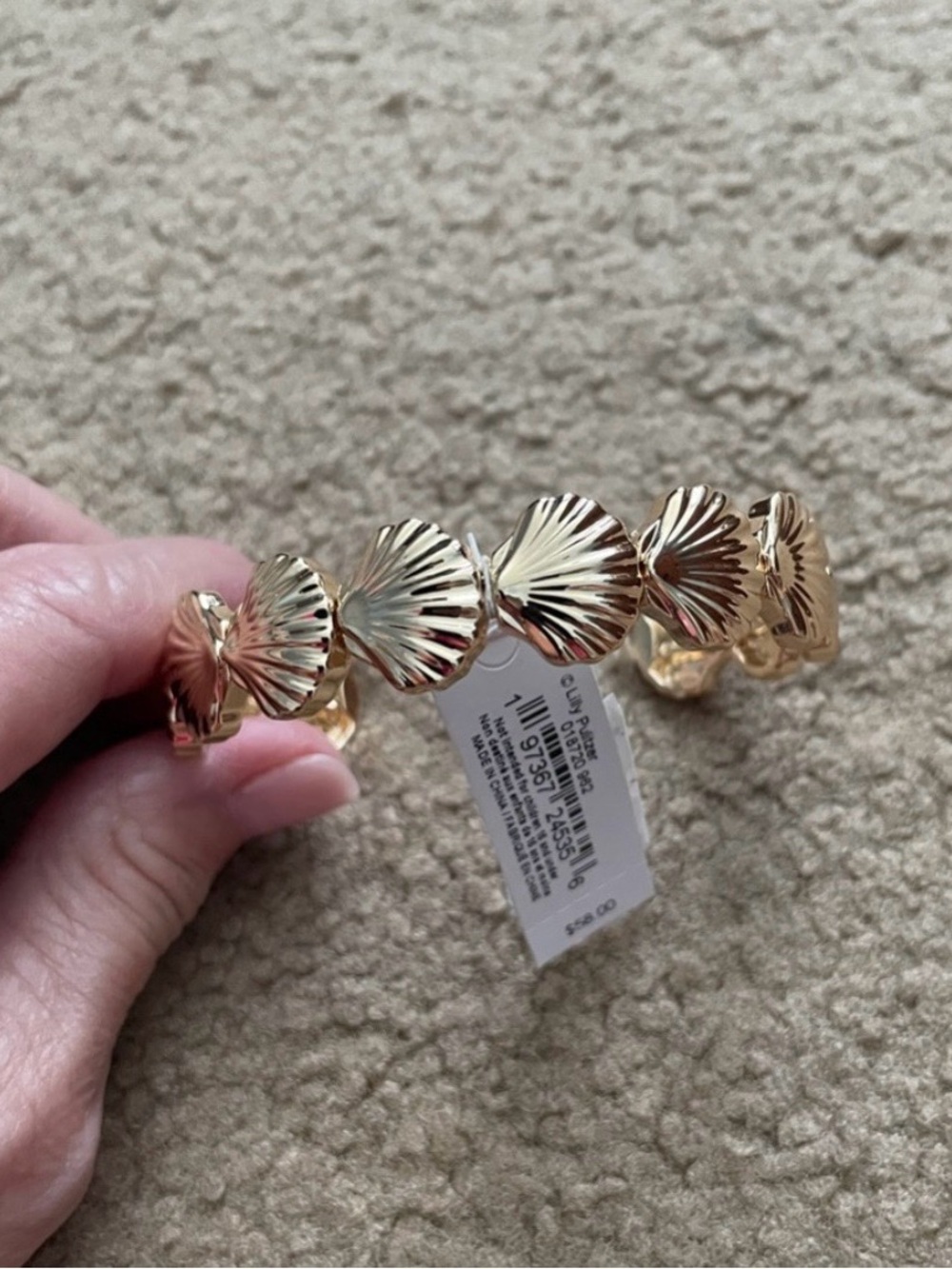 NWT Lilly Pulitzer Gold Scallop Shell Motif Flexible Cuff Bracelet